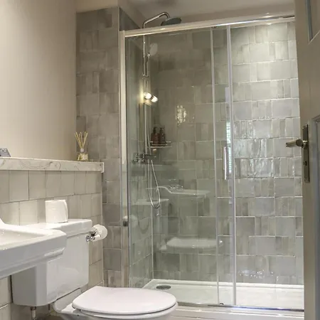 The Tempest Arms Penzion Elslack